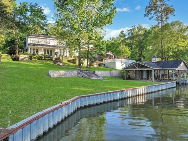 House for sale in Coldspring, Texas