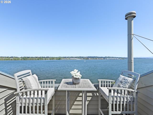 Condo for sale in Oregonia