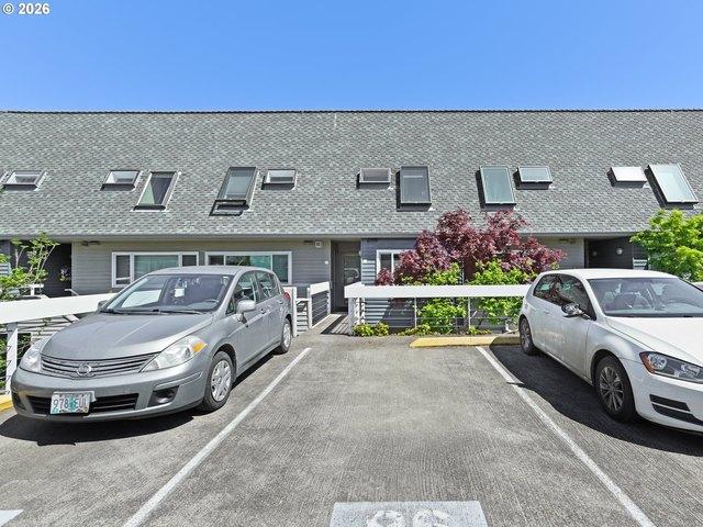 Condo for sale in Oregonia