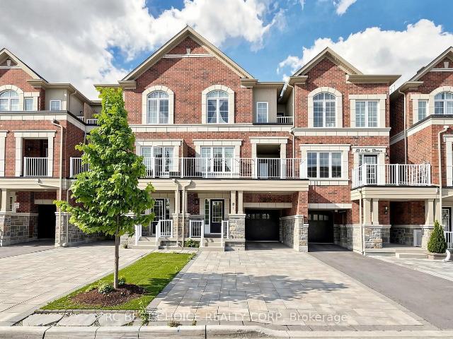 Townhouse for sale in Woburn, Ontario