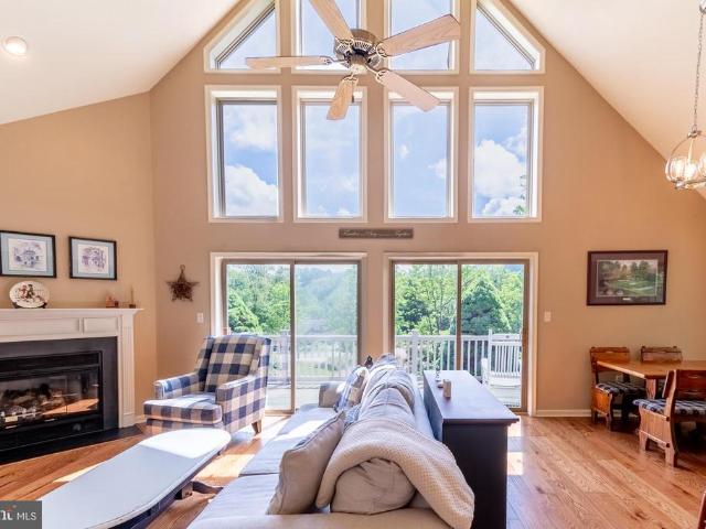 House for sale in Hedgesville, West Virginia