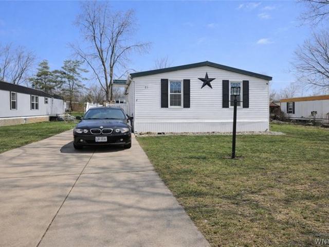 House for sale in Cowlesville, New York