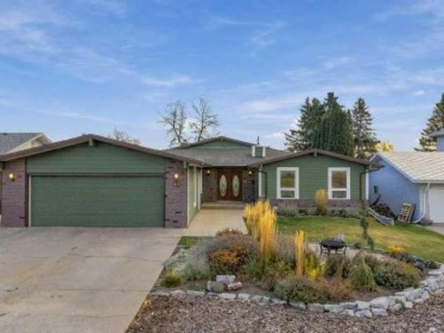 House for sale in Oriole Park, City of Red Deer