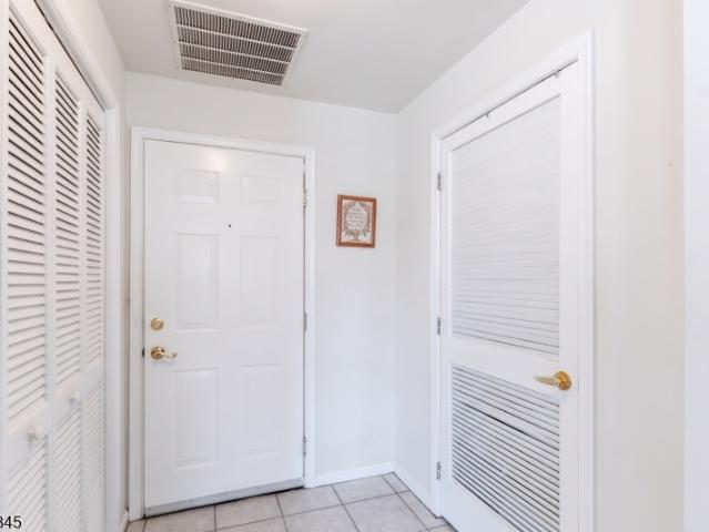 Condo for sale in Berkeley Heights, New Jersey