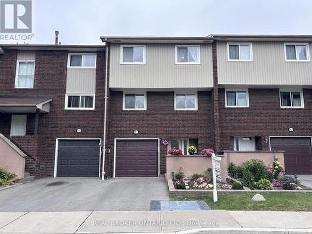 Townhouse for sale in Woburn, Ontario