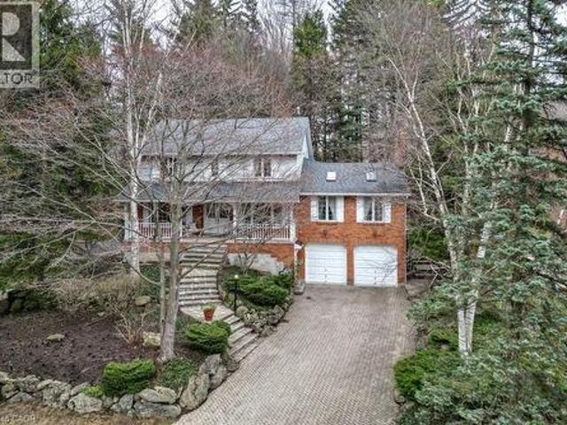House for sale in Ancaster, Ontario