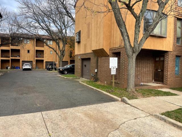 Condo for sale in New Brunswick, New Jersey