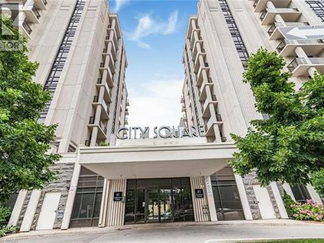 Condo for sale in Ancaster, Ontario