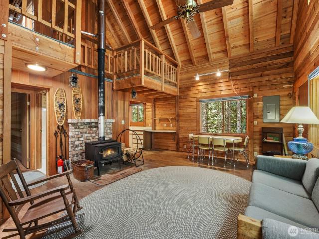 House for sale in Snoqualmie Pass