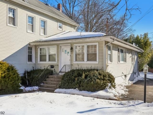 House for sale in Chatham, New Jersey