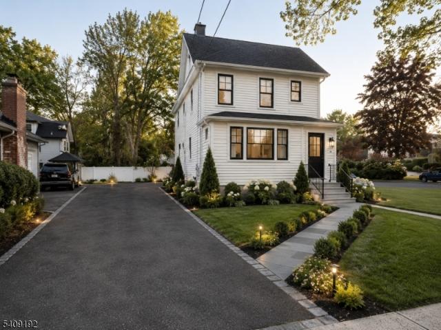 House for sale in Chatham, New Jersey
