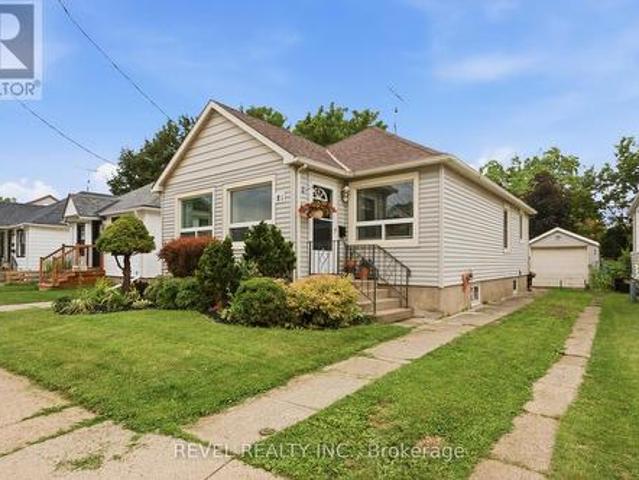House for sale in Niagara, Ontario