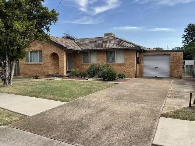 House for rent in West Tamworth