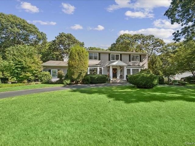 House for sale in Bohemia, New York