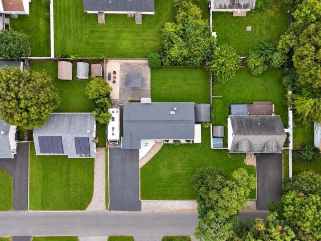 House for sale in Mastic, Town of Brookhaven