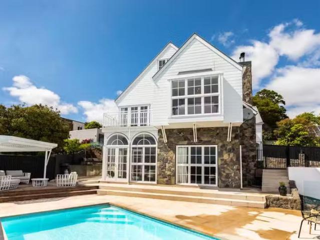 House for sale in Chaslands, Canterbury
