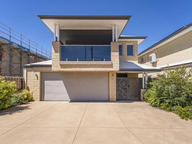 House for sale in Parklands, Western Australia