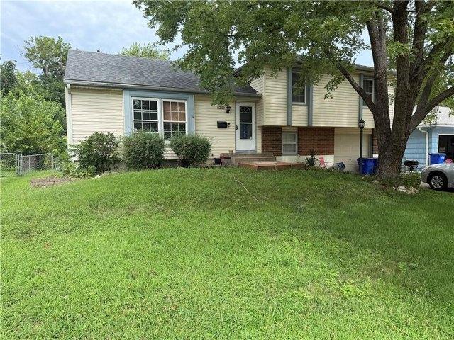 House for sale in Grandview, Missouri