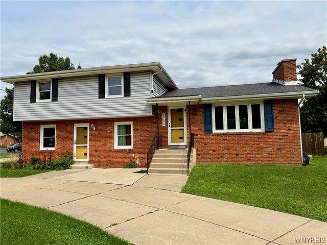 House for sale in Clarence, New York