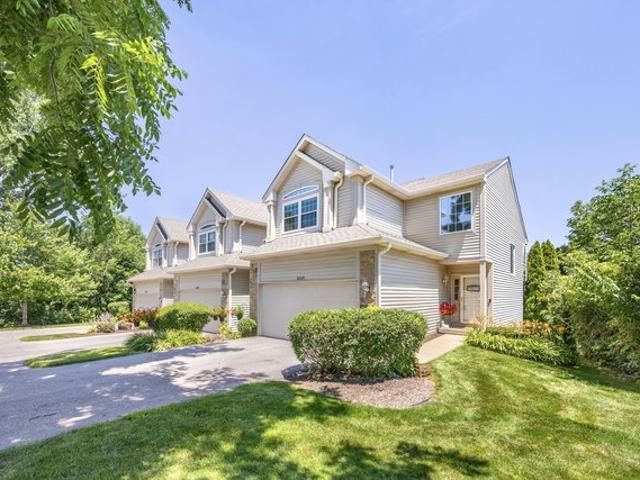 Townhouse for sale in Carpentersville, Illinois