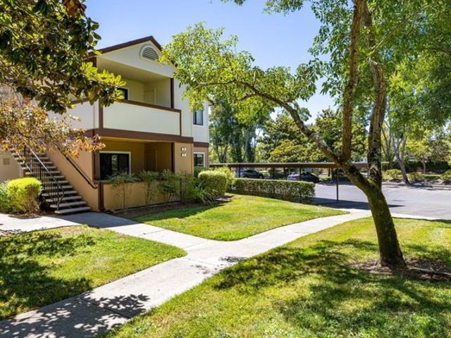 Condo for sale in Rohnert Park, California