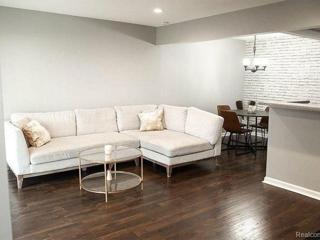 Condo for sale in Warren, Michigan