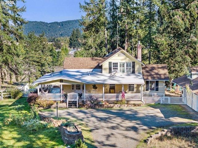 House for sale in Creswell, Oregon