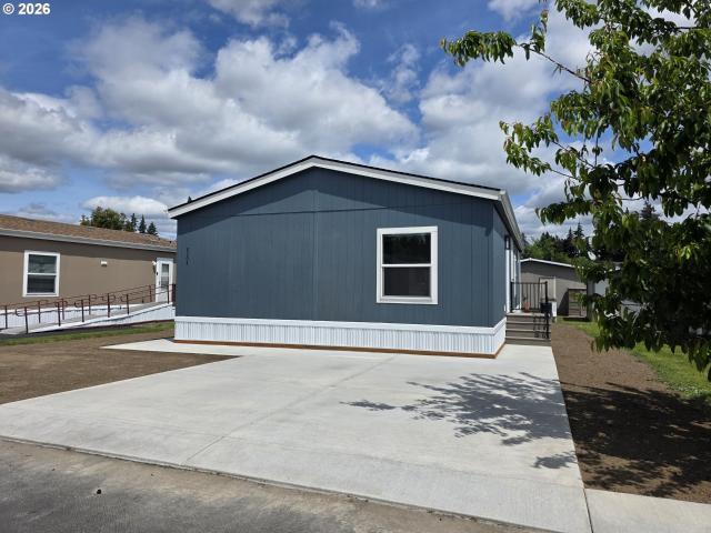 House for sale in Oregonia