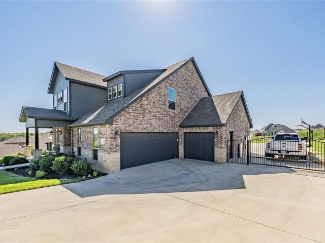 Property for sale in Benbrook, Texas