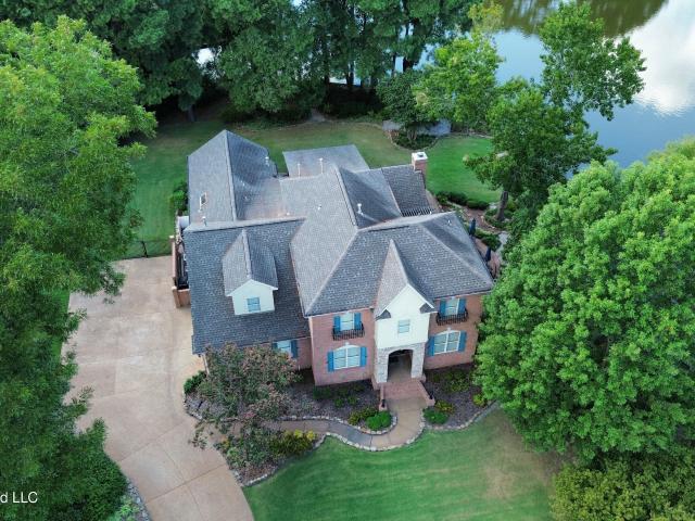 House for sale in Nesbit, Mississippi
