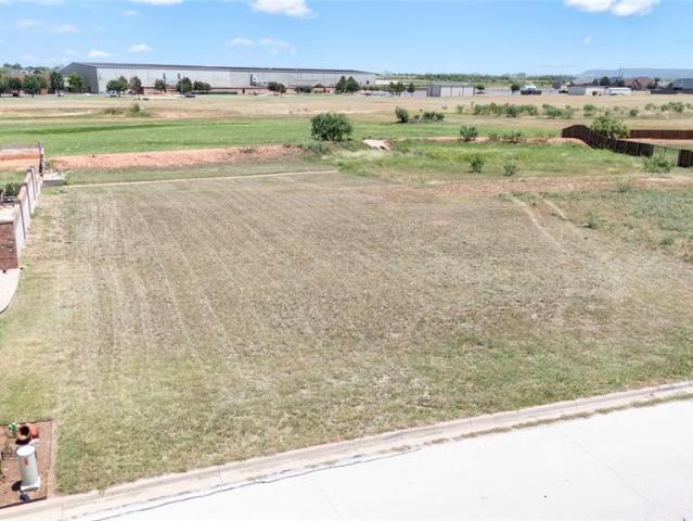 Land for sale in Taylor, Texas
