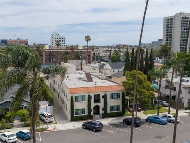 House for sale in Long Beach, California
