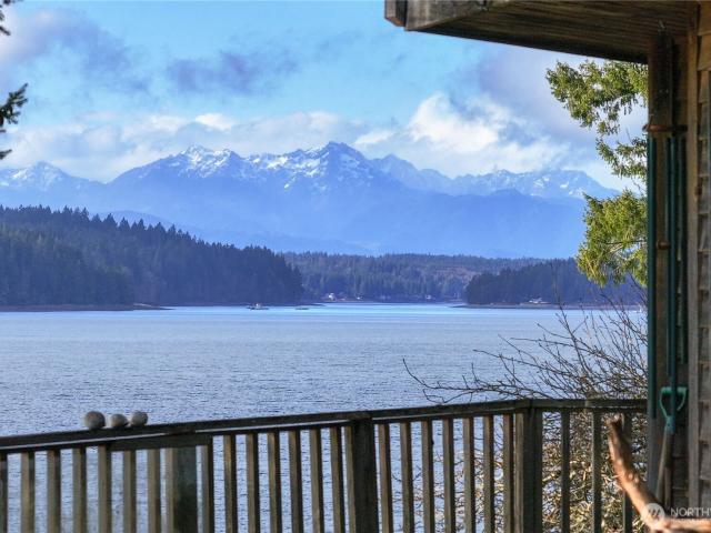 House for sale in Shelton, Washington