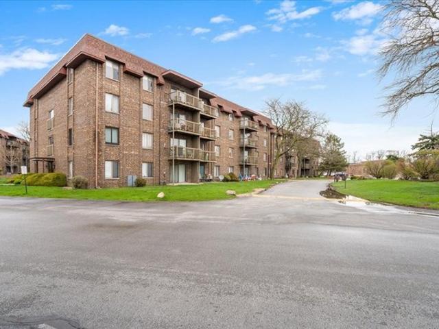 Condo for sale in Homewood, Illinois