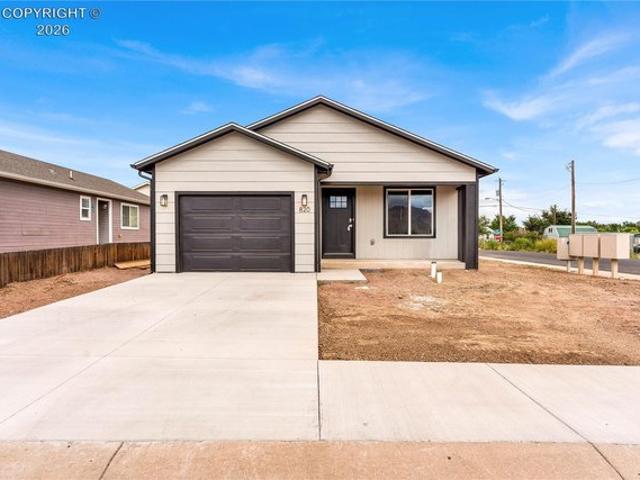 House for sale in Canon City, Colorado