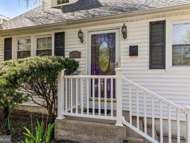 House for sale in Woodbury Heights, New Jersey