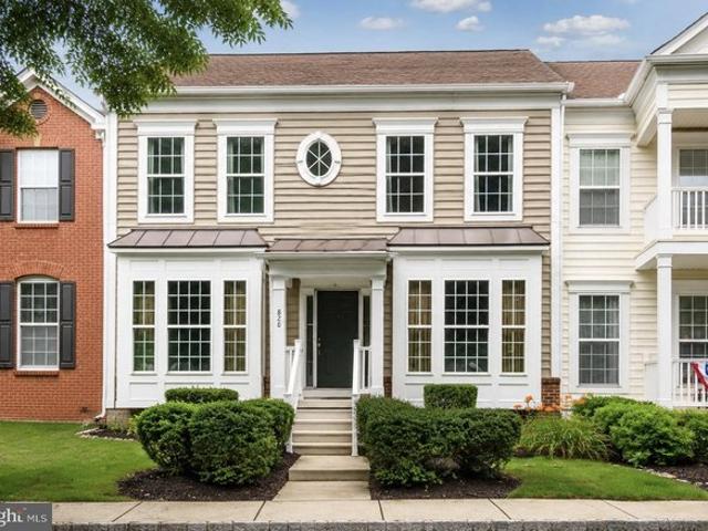 Townhouse for sale in Chester, Pennsylvania