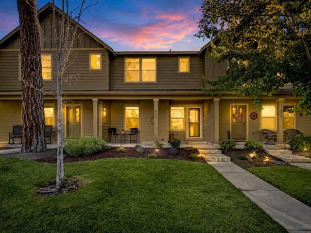 Townhouse for sale in Oregonia