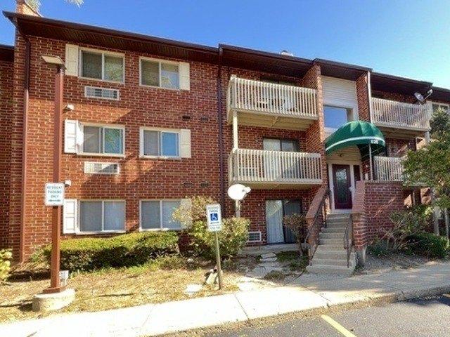 Condo for sale in Vernon Hills, Illinois
