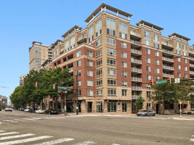 Condo for sale in Virginia