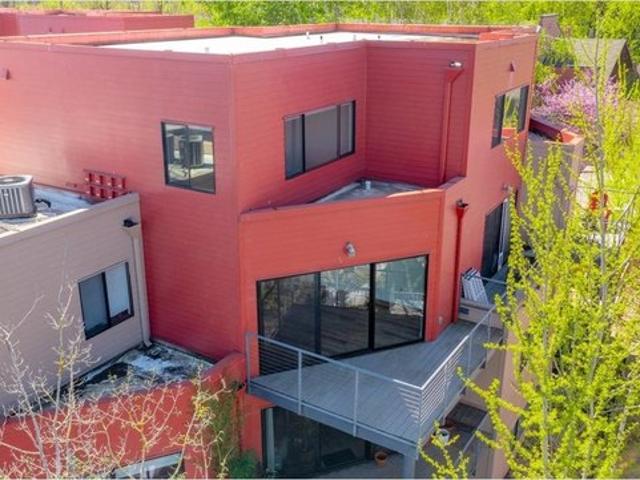 Condo for sale in Oregonia
