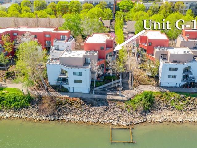 Condo for sale in Oregonia