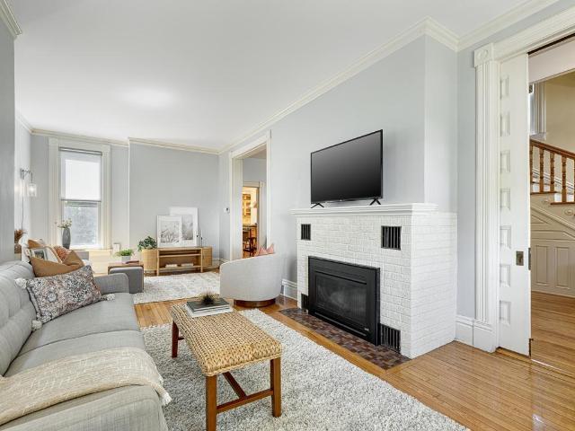 House for sale in Summit Hill, Saint Paul