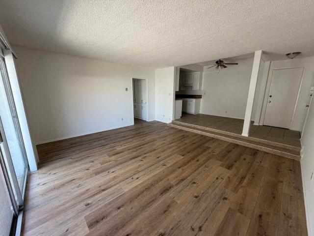 Apartment for rent in Canoga Park, California