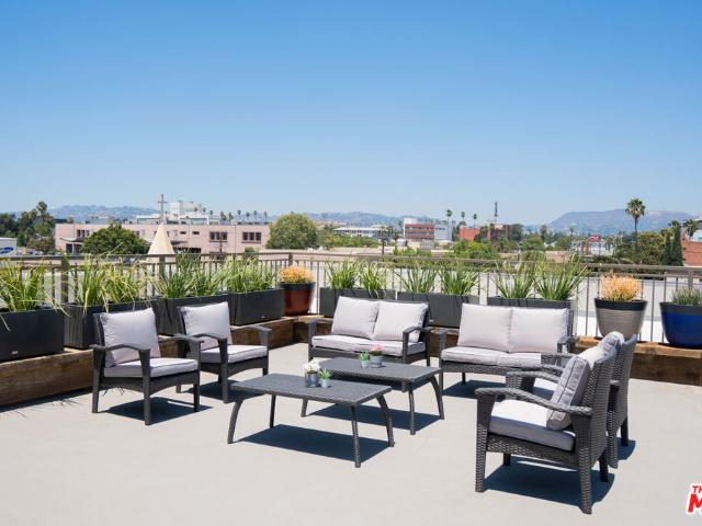 Condo for sale in Koreatown, Los Angeles
