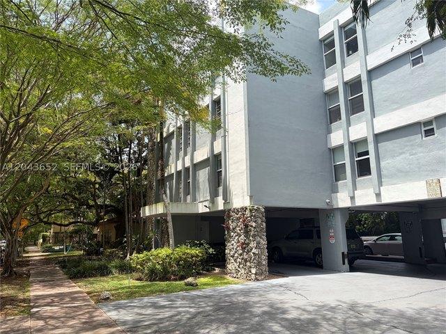 Condo for sale in Coral Gables, Florida
