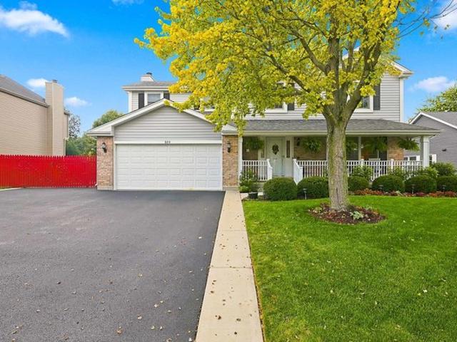 House for sale in Mchenry, Illinois