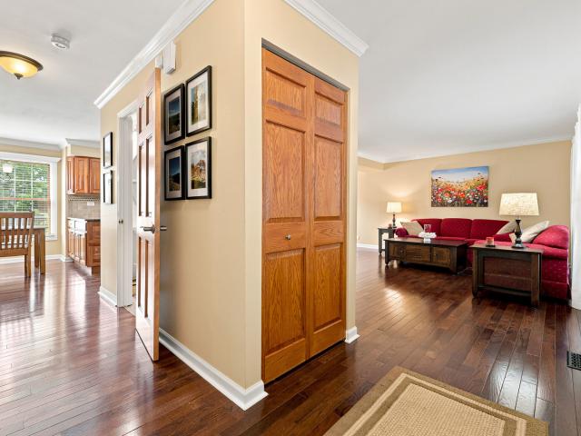 House for sale in Mchenry, Illinois