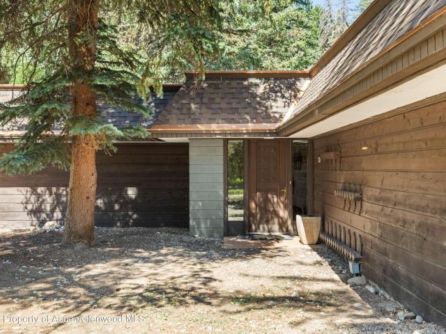Property for sale in Woody Creek, Colorado