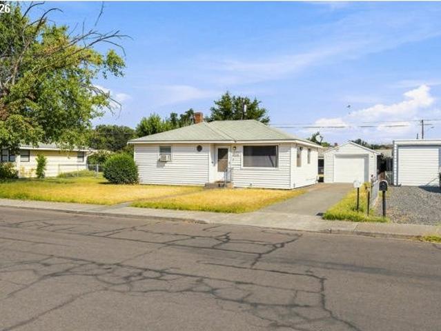 House for sale in Oregonia